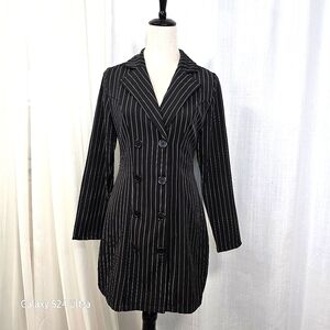 Spirit Black Pinstripe Double Breasted Women's Blazer or‎ Dress Size M